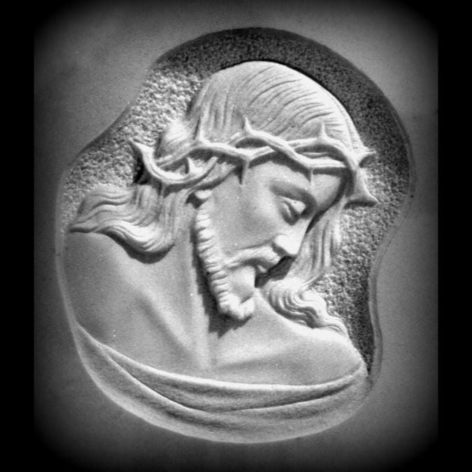 Bas-relief Christ avec couronne d'épines - En marbre de Carrare, personnalisable ART01