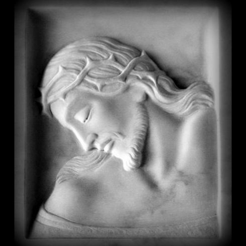 Bas-relief Christ avec couronne d'épines - En marbre de Carrare, personnalisable ART04