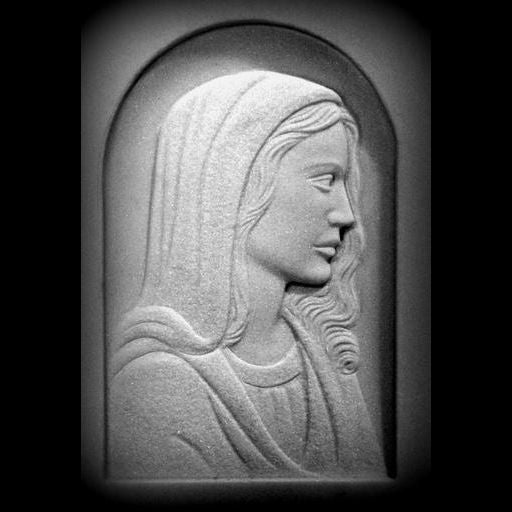 Bajorrelieve Virgen frontal con manto - En mármol de Carrara, personalizable ART07