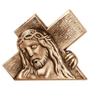 Figuras para nichos - Cristo con La Cruz de Bronce 10x13cm - Fijación a pared 3059